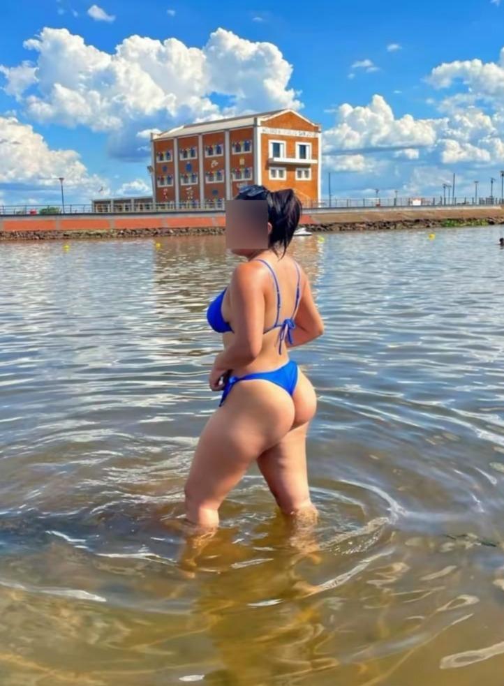 Chica busca chico en Granada: 