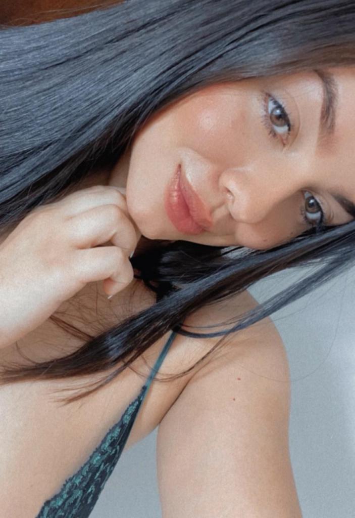 Chica busca chico en Granada: 