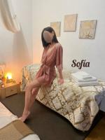 642033407: Chica busca chico en Barcelona