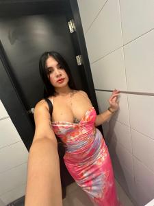 Chica busca chico en Granada: 