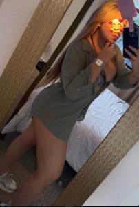 631870454: Chica busca chico en Tenerife