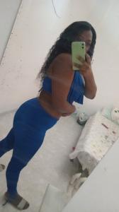 678807094: Chica busca chico en Málaga