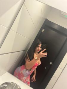Chica busca chico en Granada: 