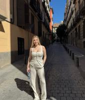 614680164: Chica busca chico en Madrid