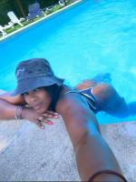 613854905: Chica busca chico en Madrid