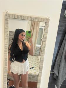Chica busca chico en Granada: 