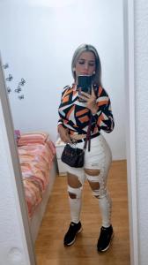 600589512: Chica busca chico en Barcelona