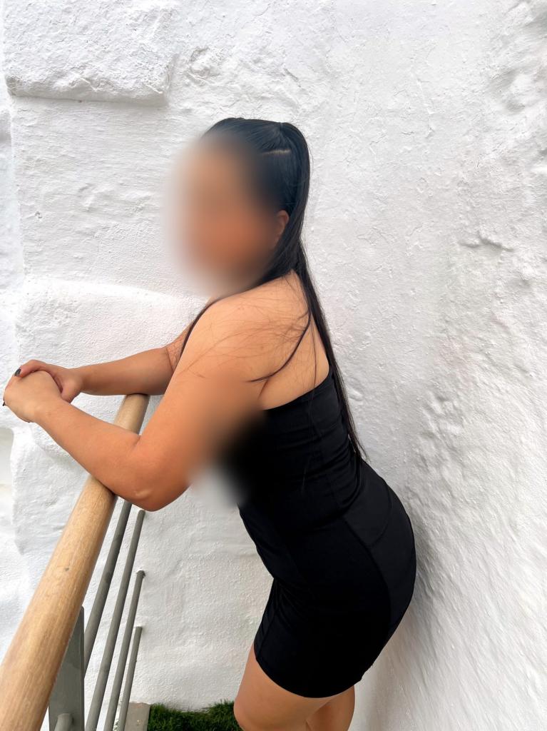 Chica busca chico en Menorca: 