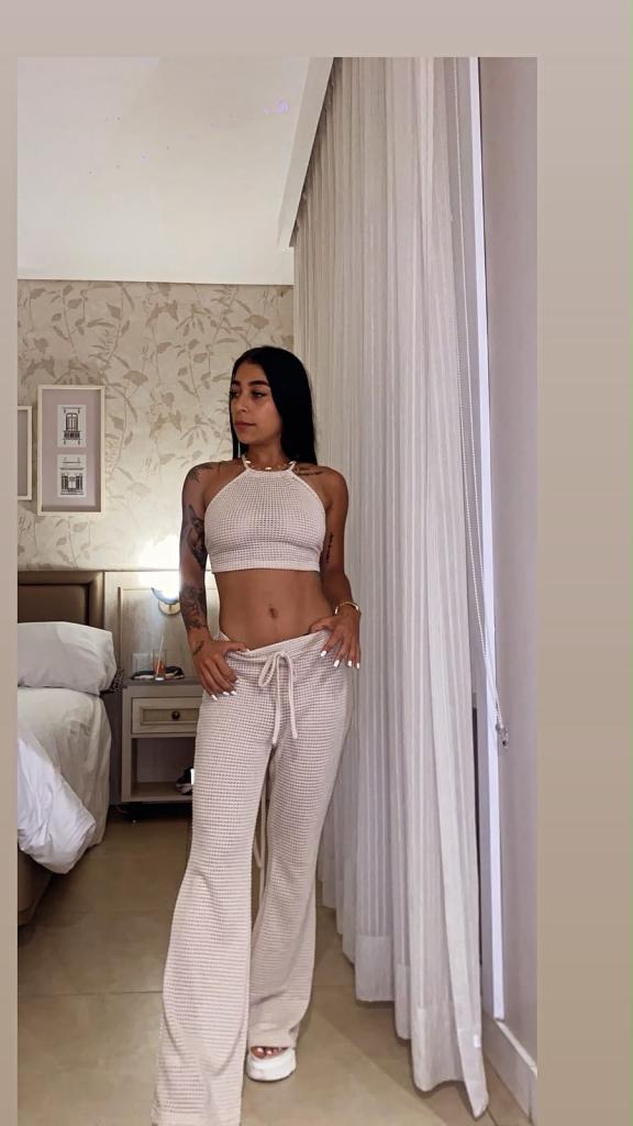 673787455: Chica busca chico en Málaga
