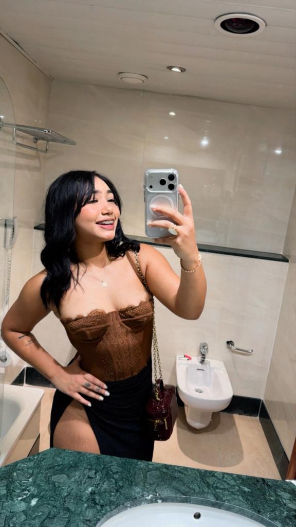 672956805: Chica busca chico en Granada