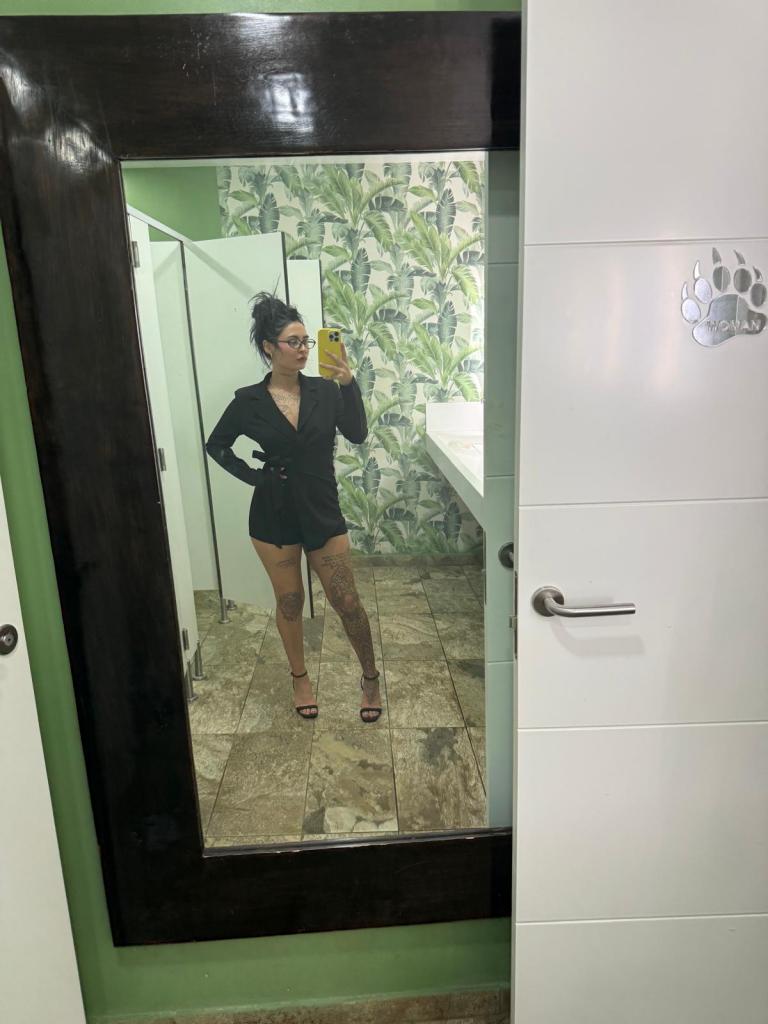 613214171: Chica busca chico en Tenerife