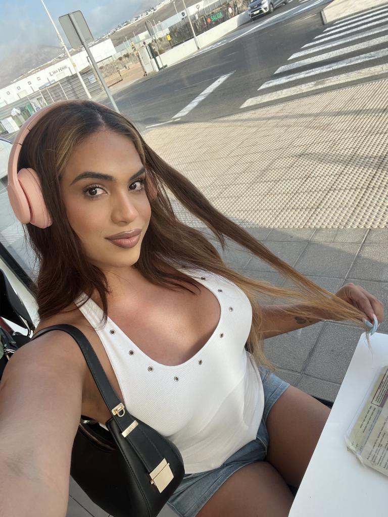 687038875: Transexual en Las Palmas