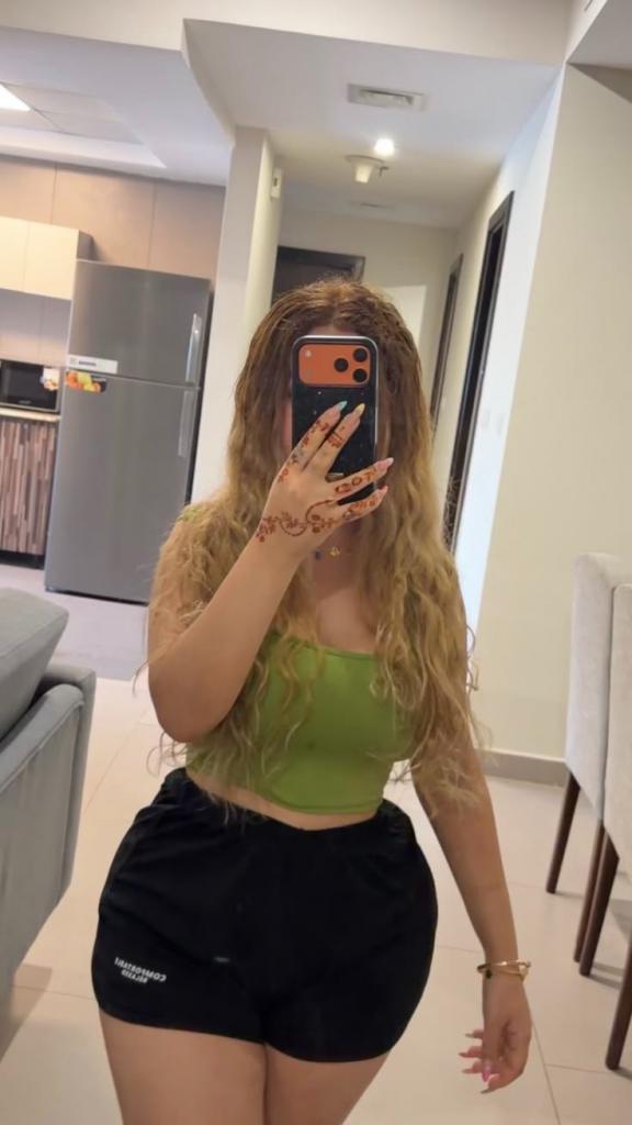 Chica busca chico en Tenerife: 