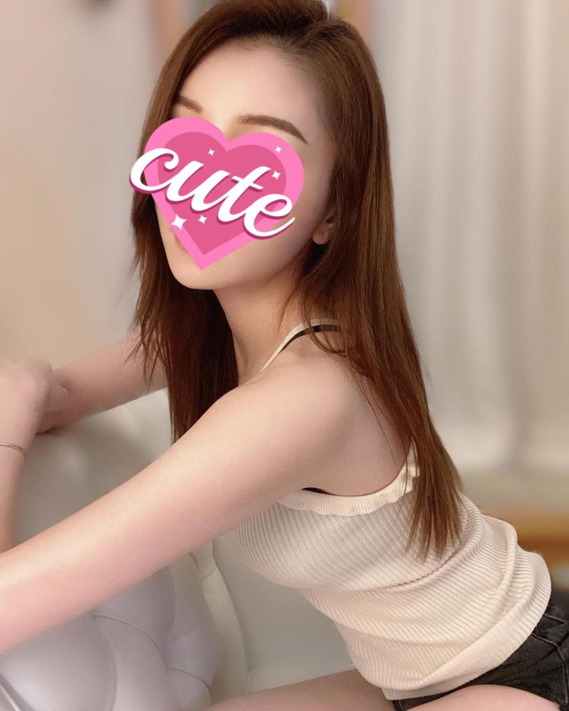 631453623: Chica busca chico en Gerona