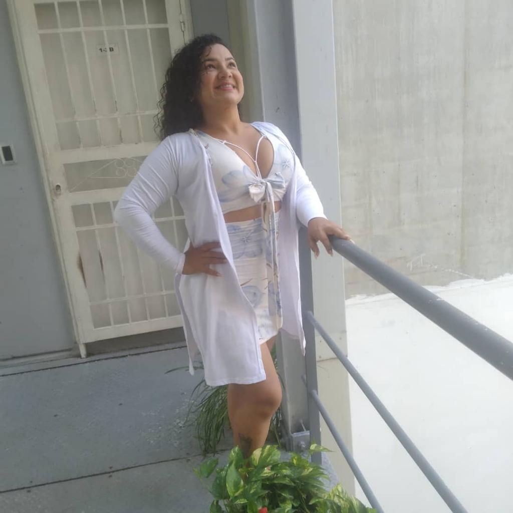 687524093: Chica busca chico en Valladolid