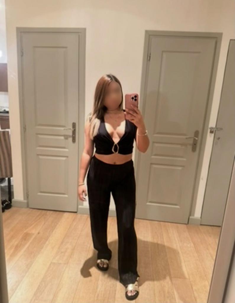 643165709: Chica busca chico en Murcia