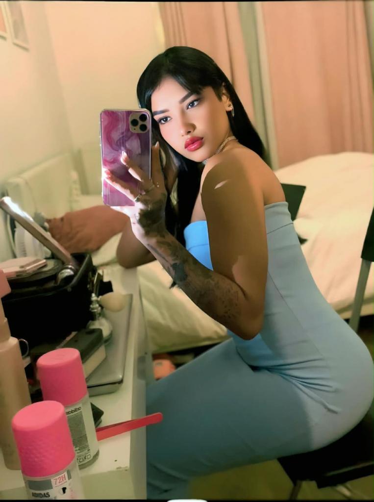 604380831: Chica busca chico en Ibiza