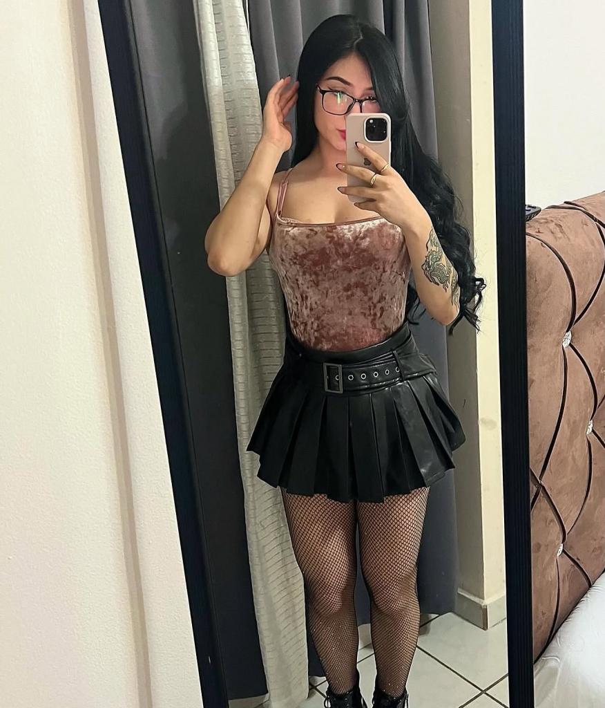 650740143: Chica busca chico en Las Palmas