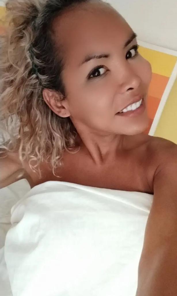 610622051: Transexual en Barcelona