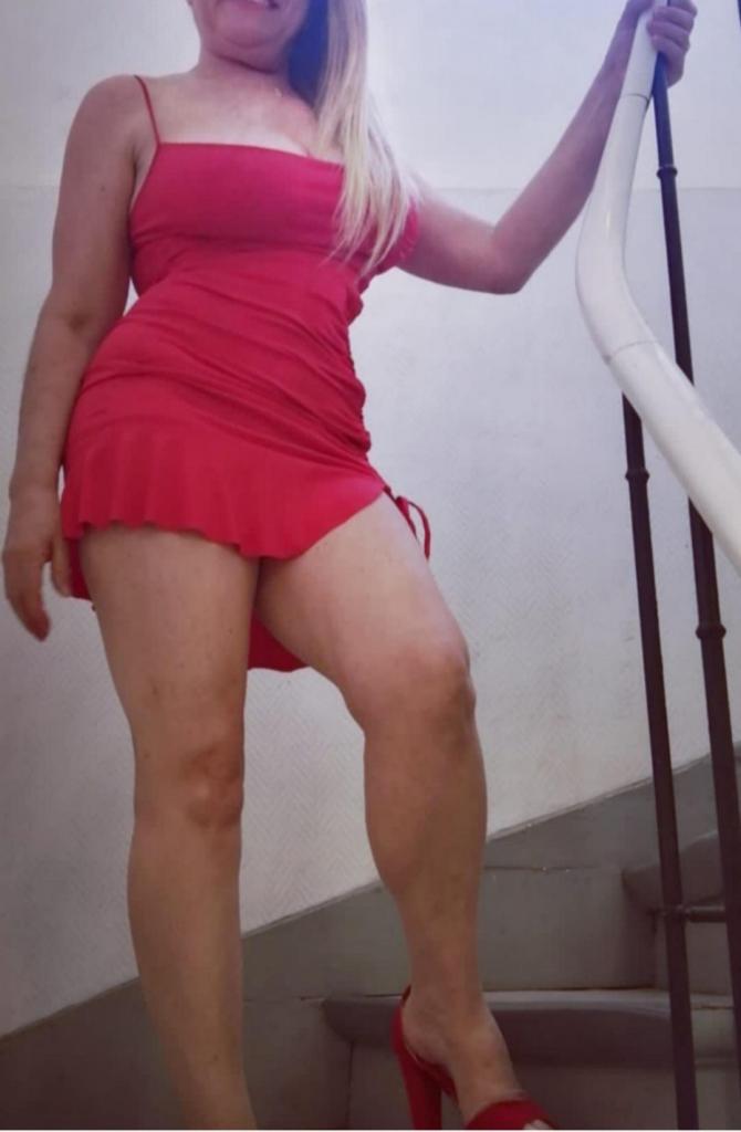 697547107: Chica busca chico en Tarragona