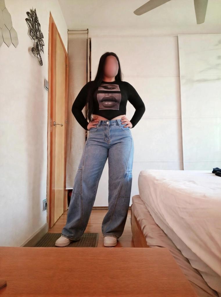 614830841: Chica busca chico en Madrid