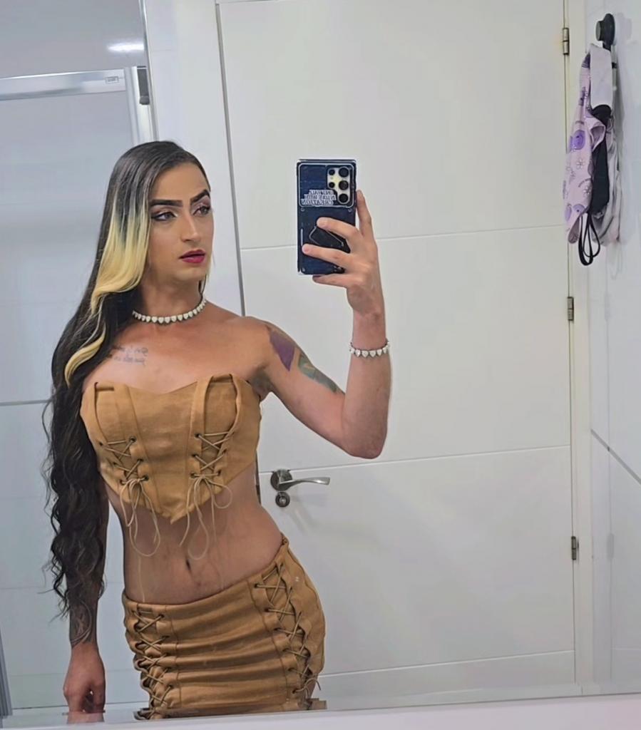 613737059: Travesti en Málaga