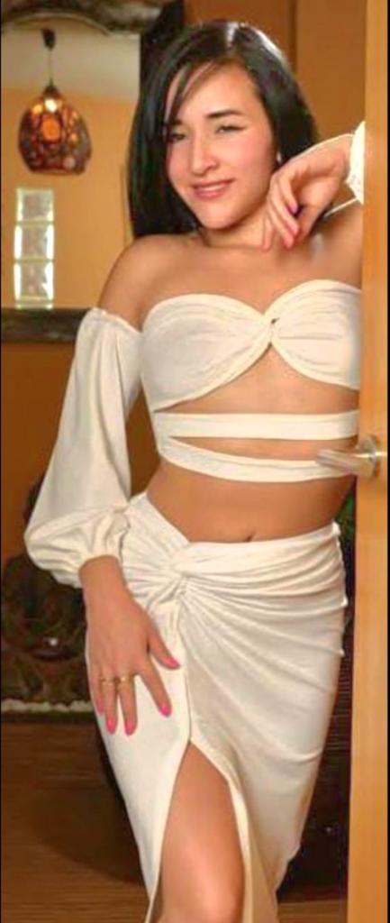 722411310: Chica busca chico en Barcelona