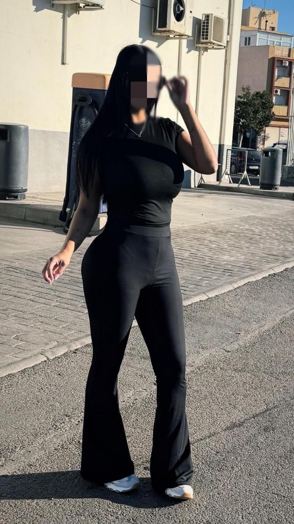 685195497: Chica busca chico en Granada