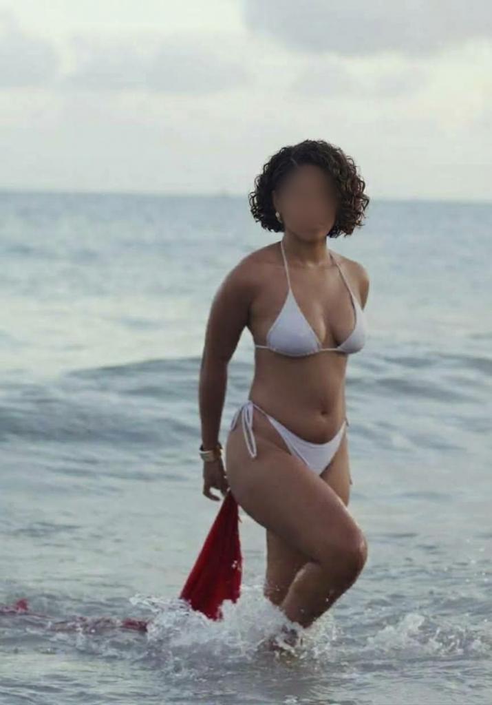 Chica busca chico en Murcia: 