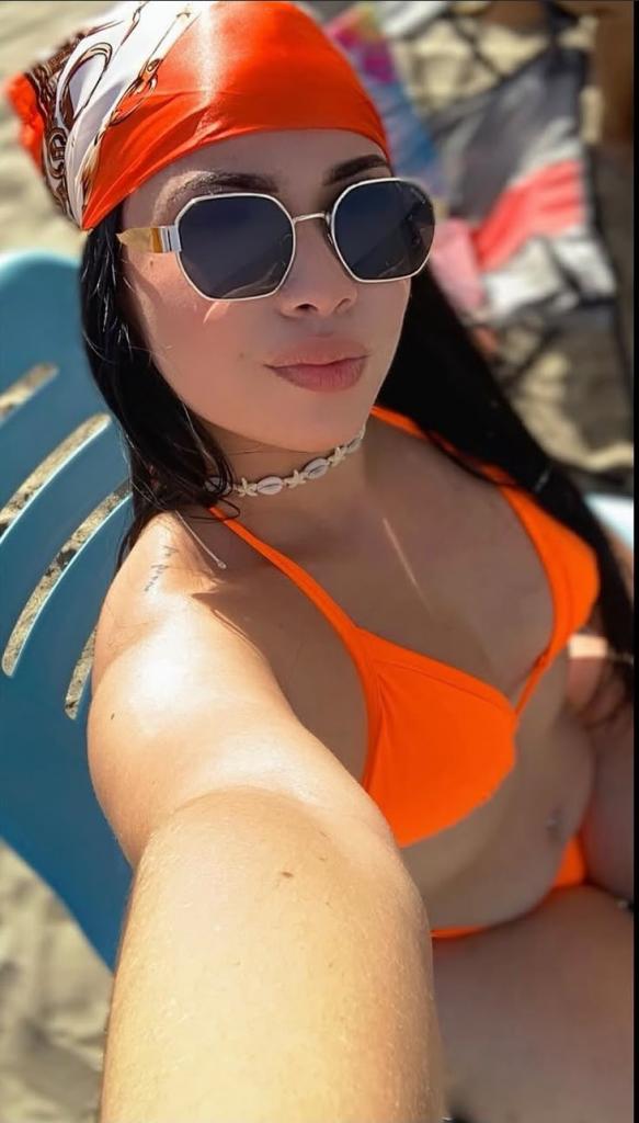 Chica busca chico en Tenerife: 