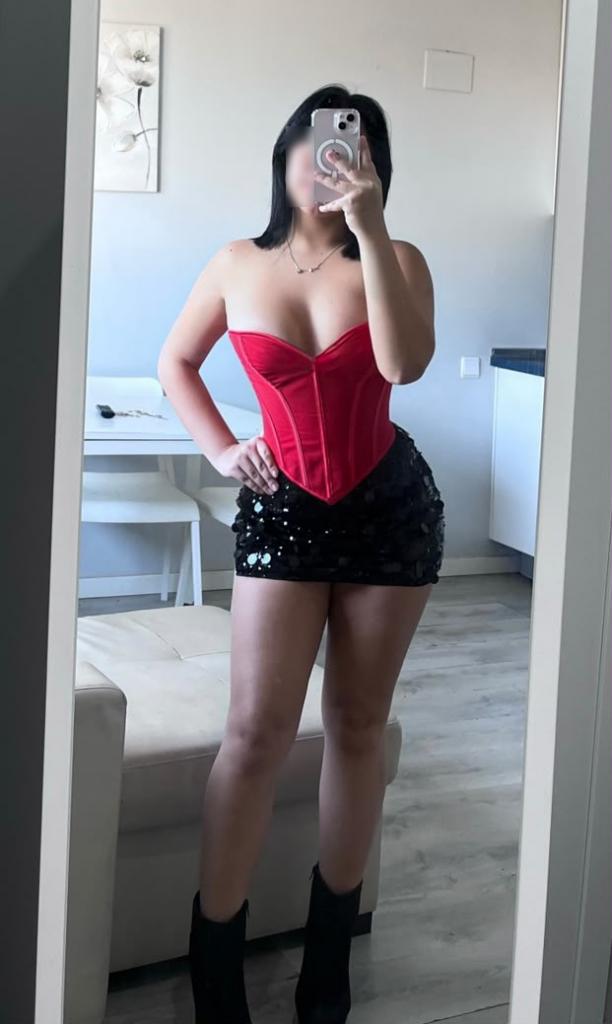 653517899: Chica busca chico en Cádiz
