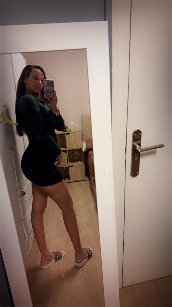 Chica busca chico en Gerona: 
