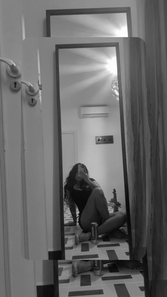 695415776: Chica busca chico en Madrid