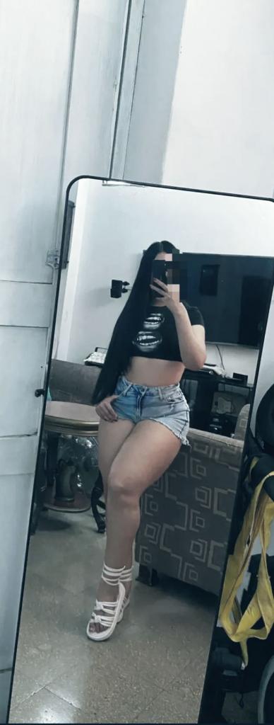 637058695: Chica busca chico en Navarra