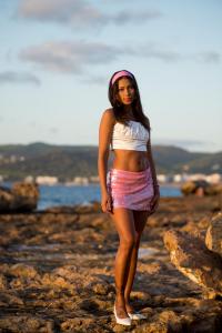 631329380: Chica busca chico en Ibiza