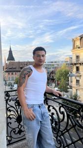 604295307: Chica busca chico en Málaga
