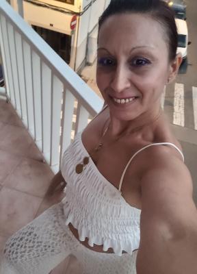 631100903: Chica busca chico en Tarragona