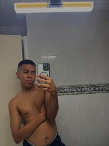 614575485: Chico busca chica en Guipúzcoa