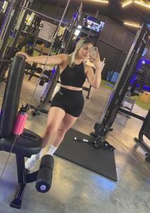 613219541: Chica busca chico en Madrid