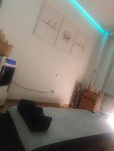 657033599: Chica busca chico en Madrid