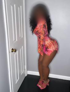 622470503: Chica busca chico en Sevilla