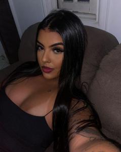 657981422: Chica busca chico en Cádiz