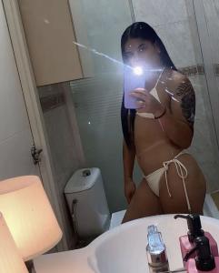670861504: Chica busca chico en Murcia