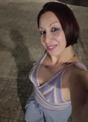 631100903: Chica busca chico en Tarragona