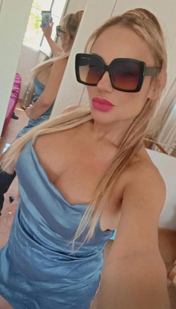 607819649: Chica busca chico en Alicante