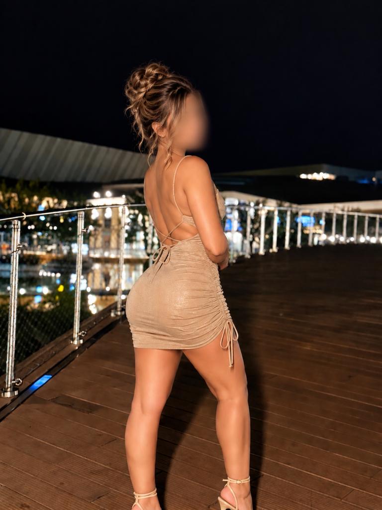 Chica busca chico en Sevilla: 