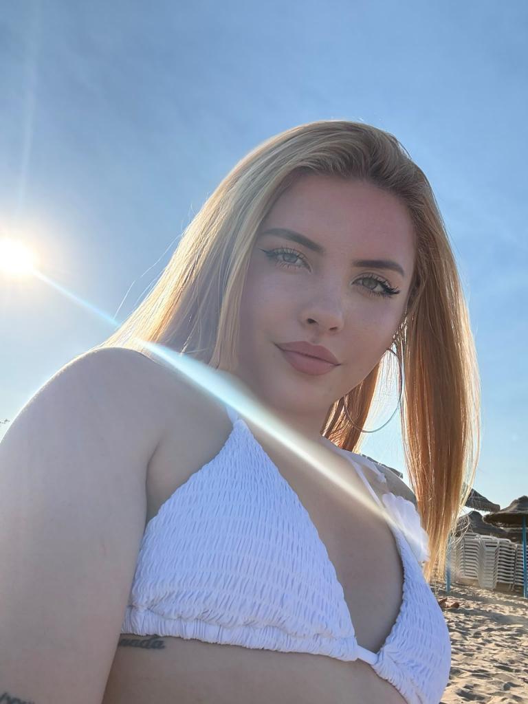 Chica busca chico en Tenerife: Chica busca chico