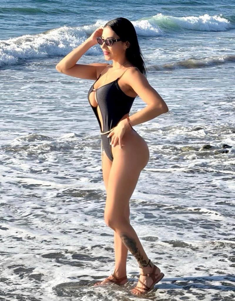 Chica busca chico en Alicante: Chica busca chico