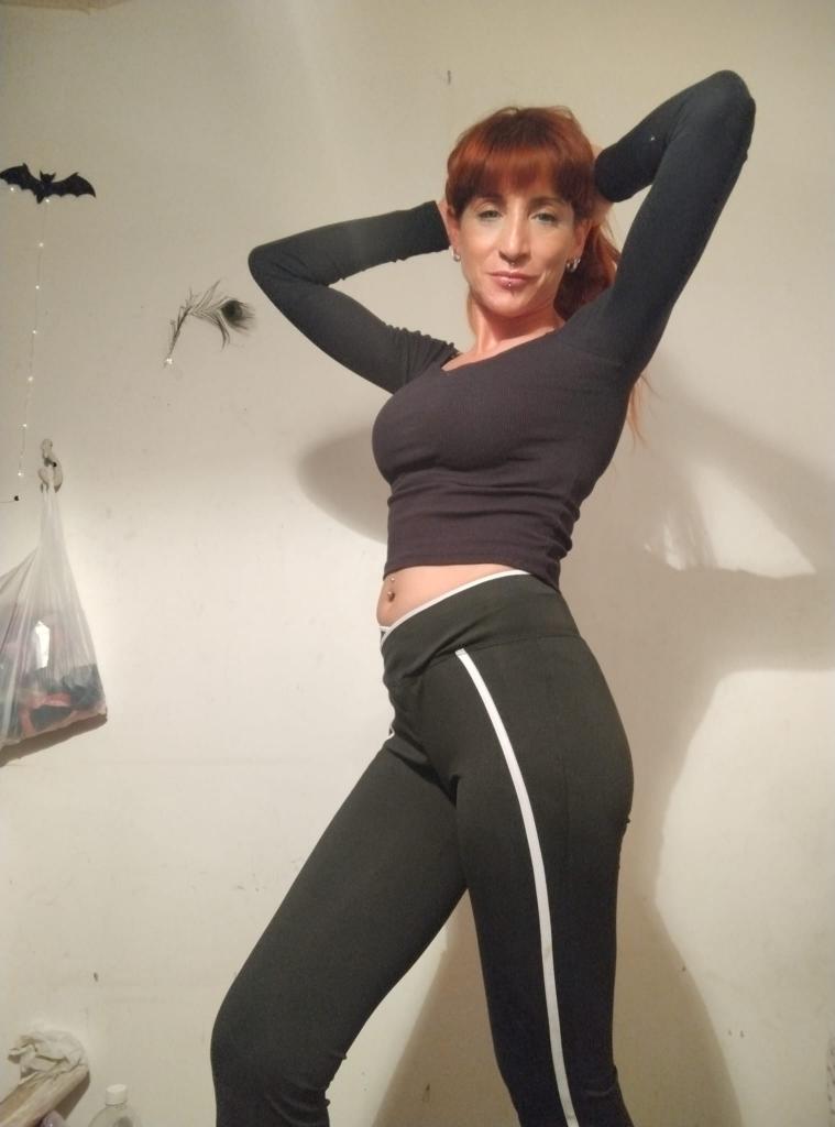 613832371: Chica busca chico en Valencia