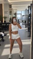745071296: Chica busca chico en Madrid